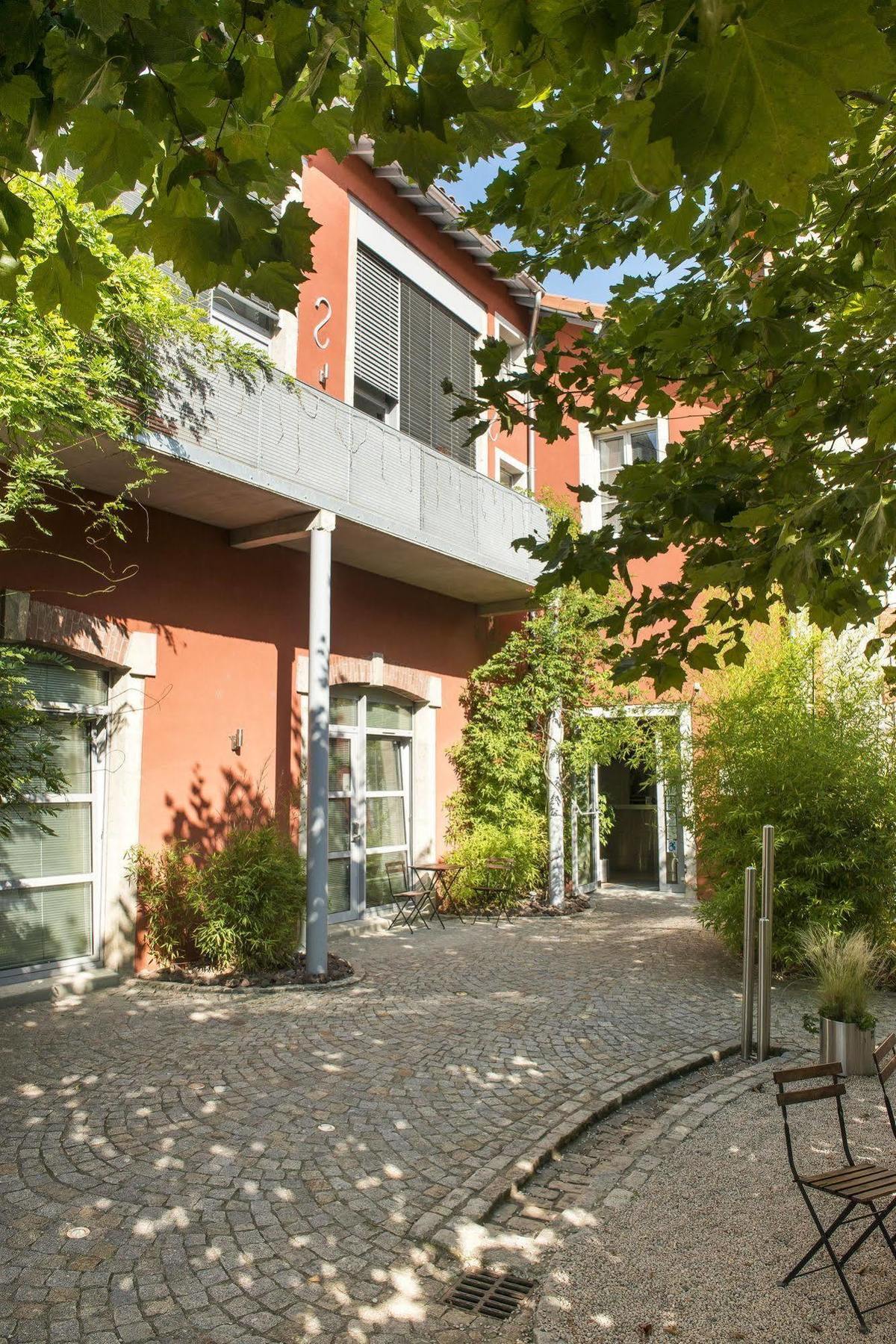 Hotel Des Capucins Le Puy-en-Velay Eksteriør bilde